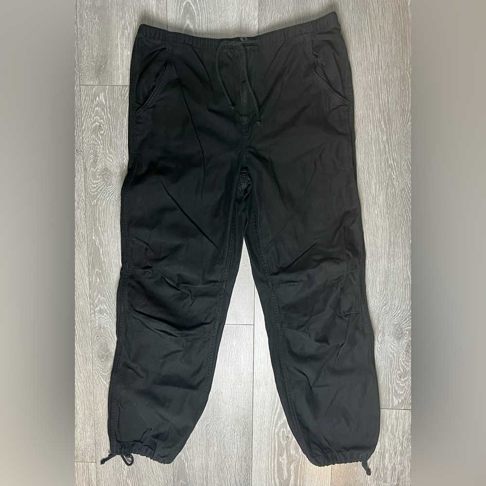 TNA Aritzia Black Drawstring Joggers Medium Athleisure